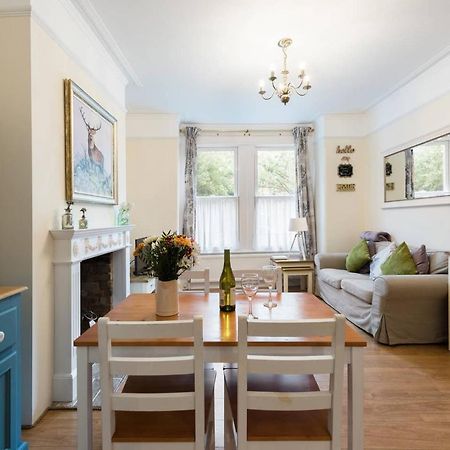 2 Bedroom Apartment Harrow Buitenkant foto