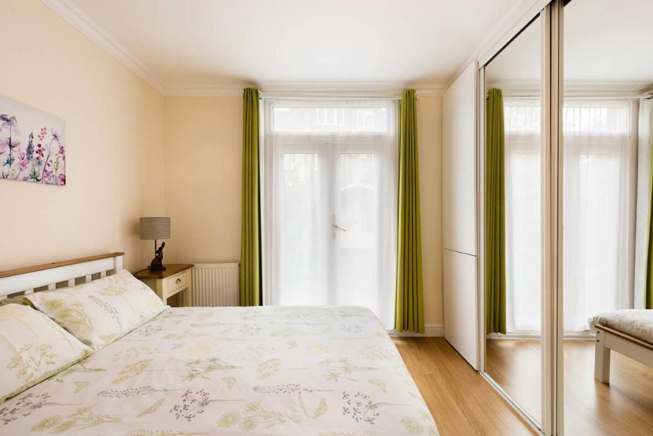 2 Bedroom Apartment Harrow Buitenkant foto